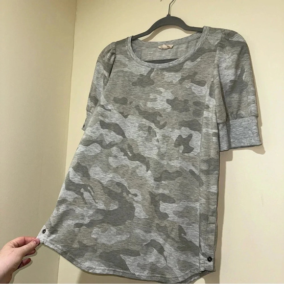 Women’s Jane and Dalancey Brand Camo Print Short Puff Work Sleeve T-Shirt Size:M - Picture 7 of 13